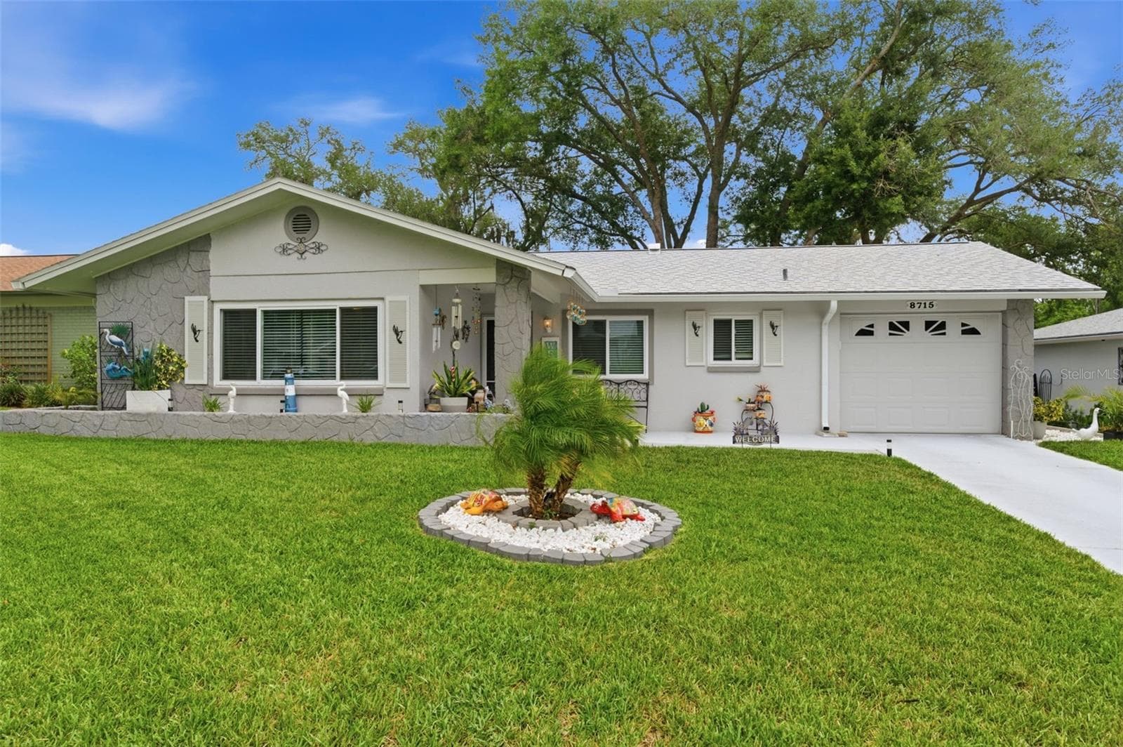 8715 Benton Dr photo 3