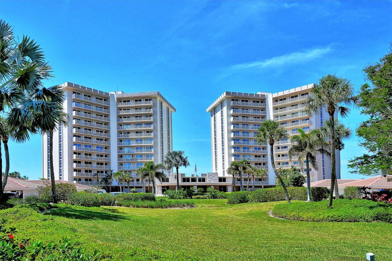2301 Gulf Of Mexico Dr #11N photo 2