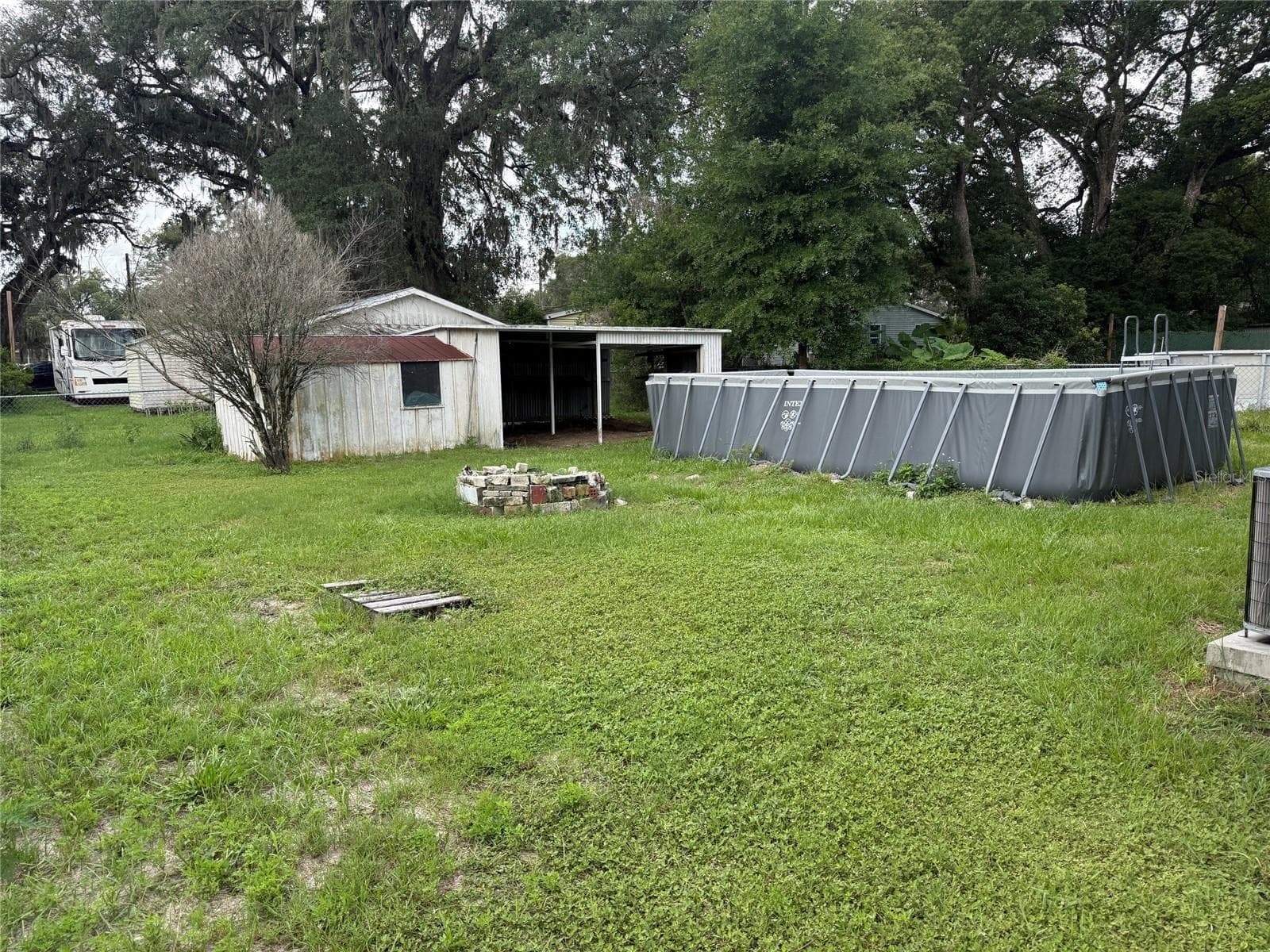 39246 Lizabeth Cir photo 3