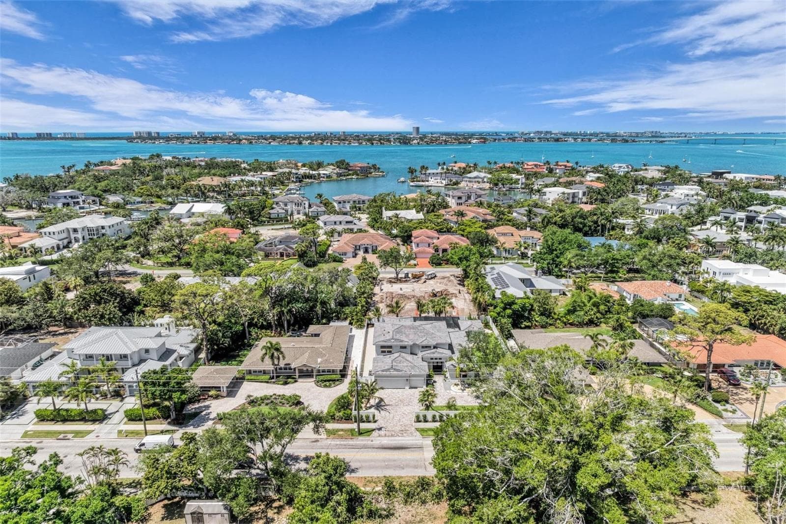 1395 Harbor Dr photo 3