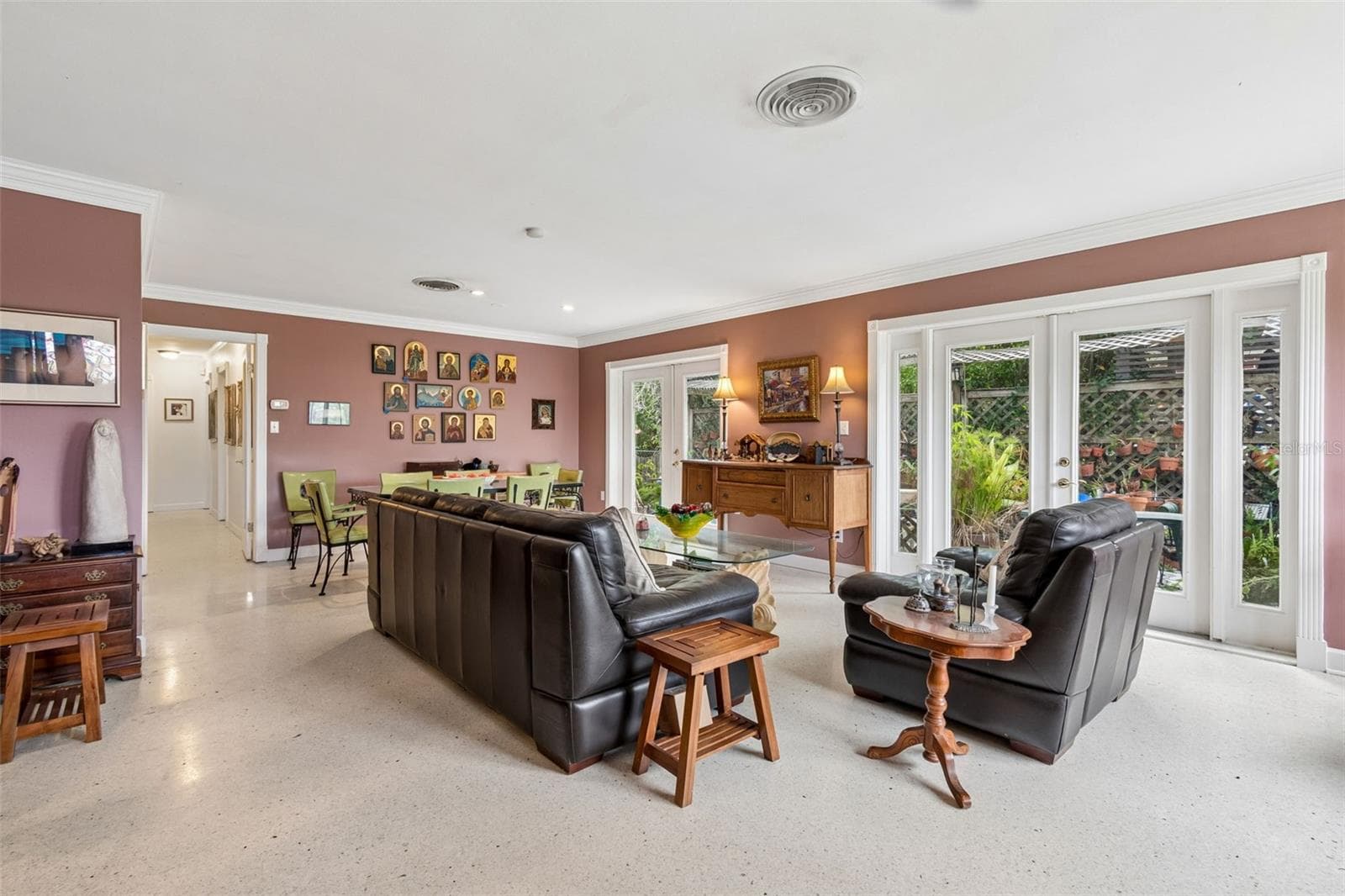 159 Biscayne Ave photo 5