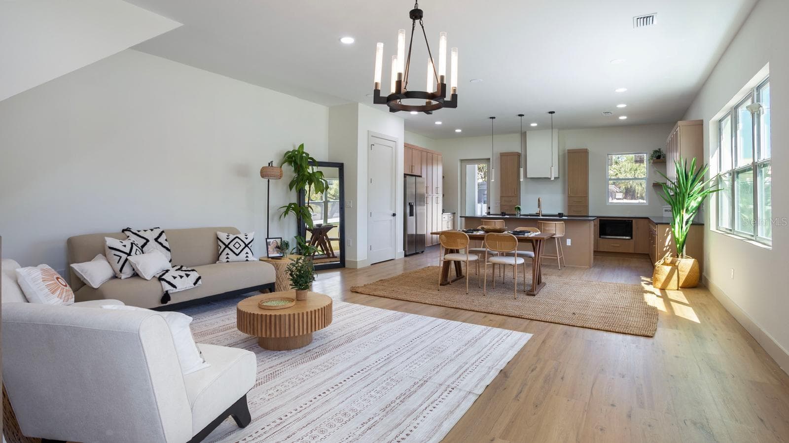 1505 W Arch St #2 photo 2