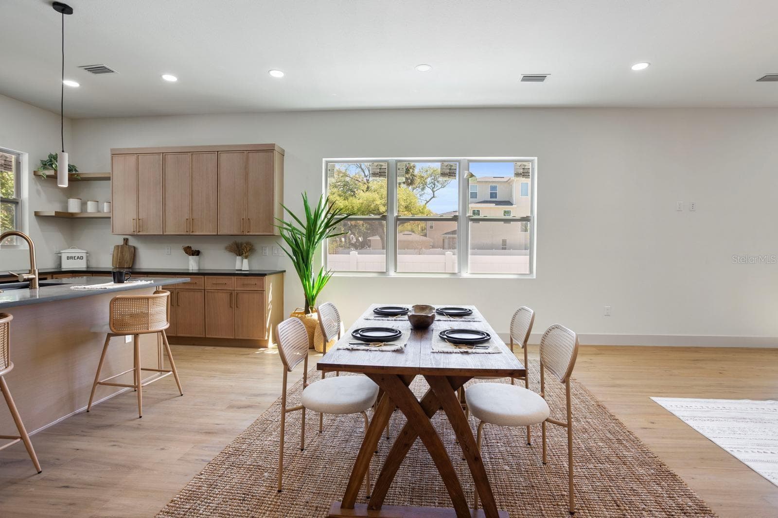 1505 W Arch St #2 photo 5