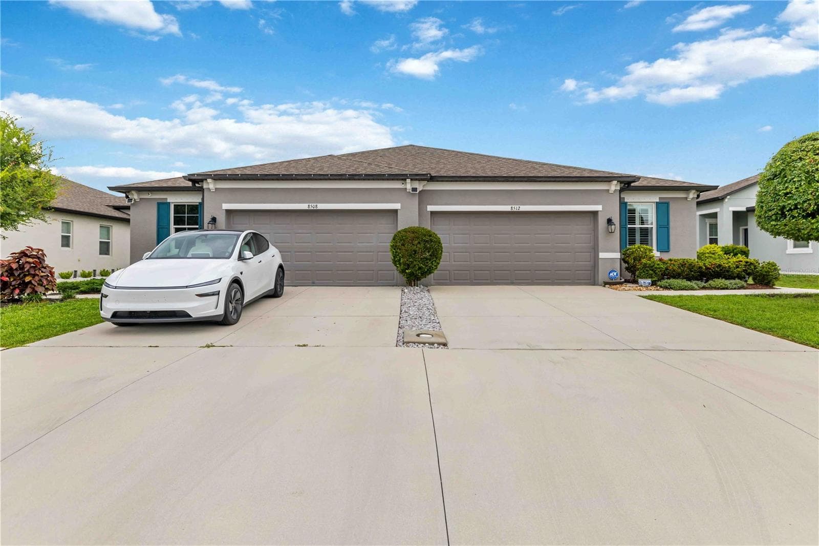 8512 Cache Dr photo 2