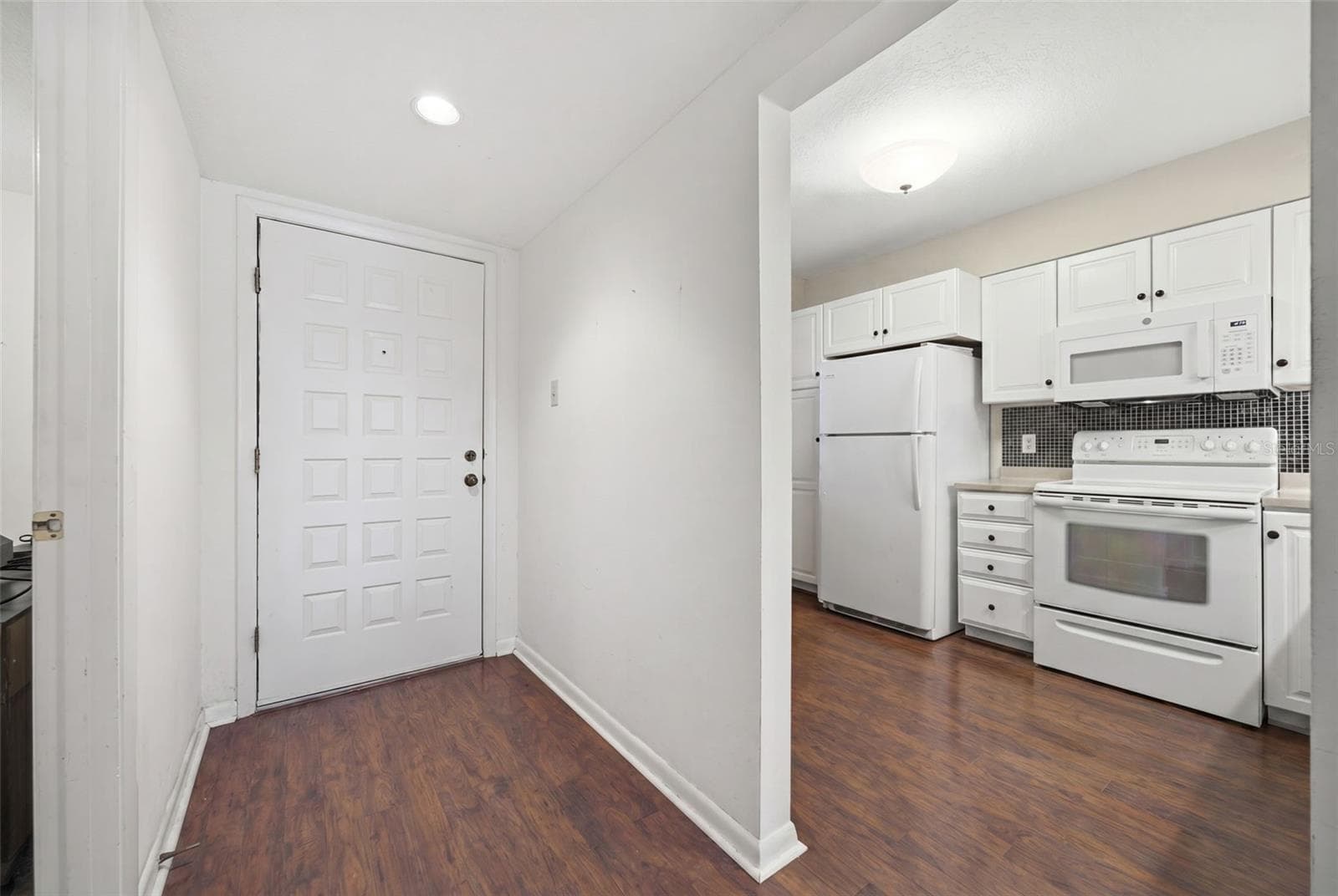 1802 Mariner Dr E #25 photo 4