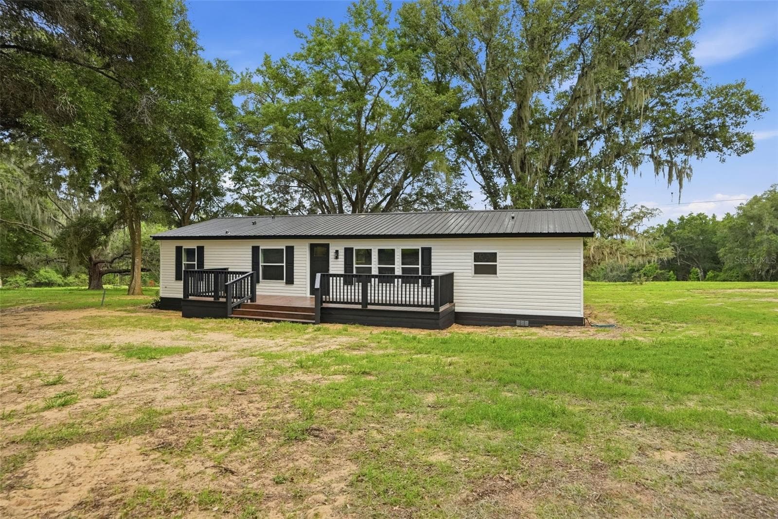 28470 Soaring Hawk Ln photo 3
