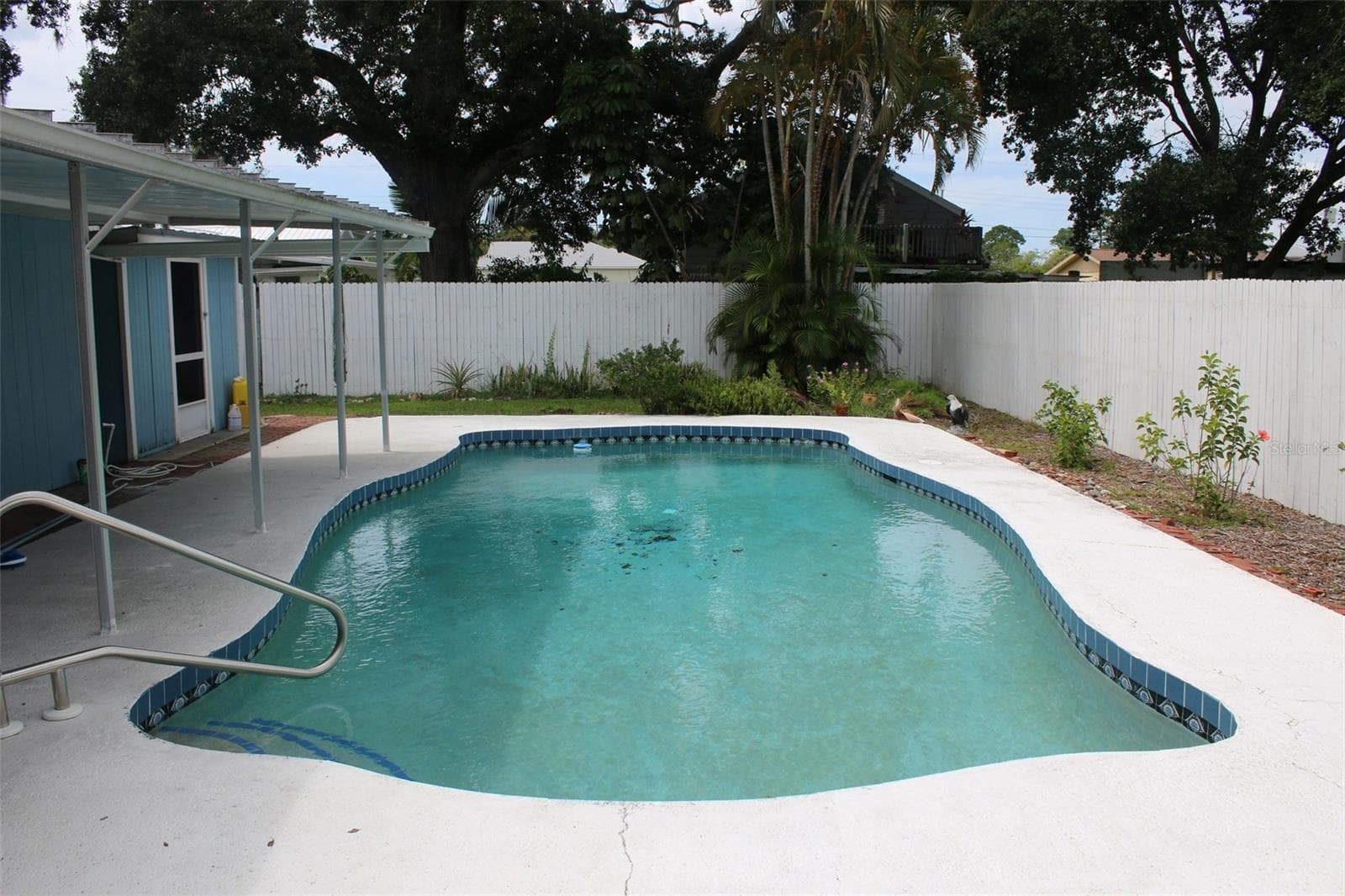 407 N Pompano Ave photo 2
