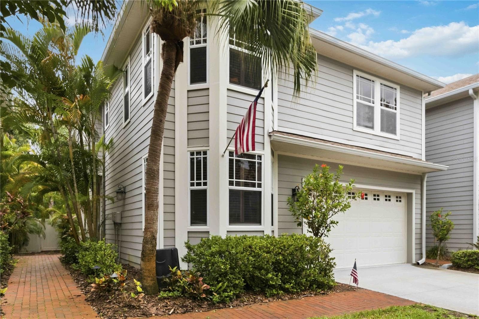 2869 Bayshore Trails Dr photo 2