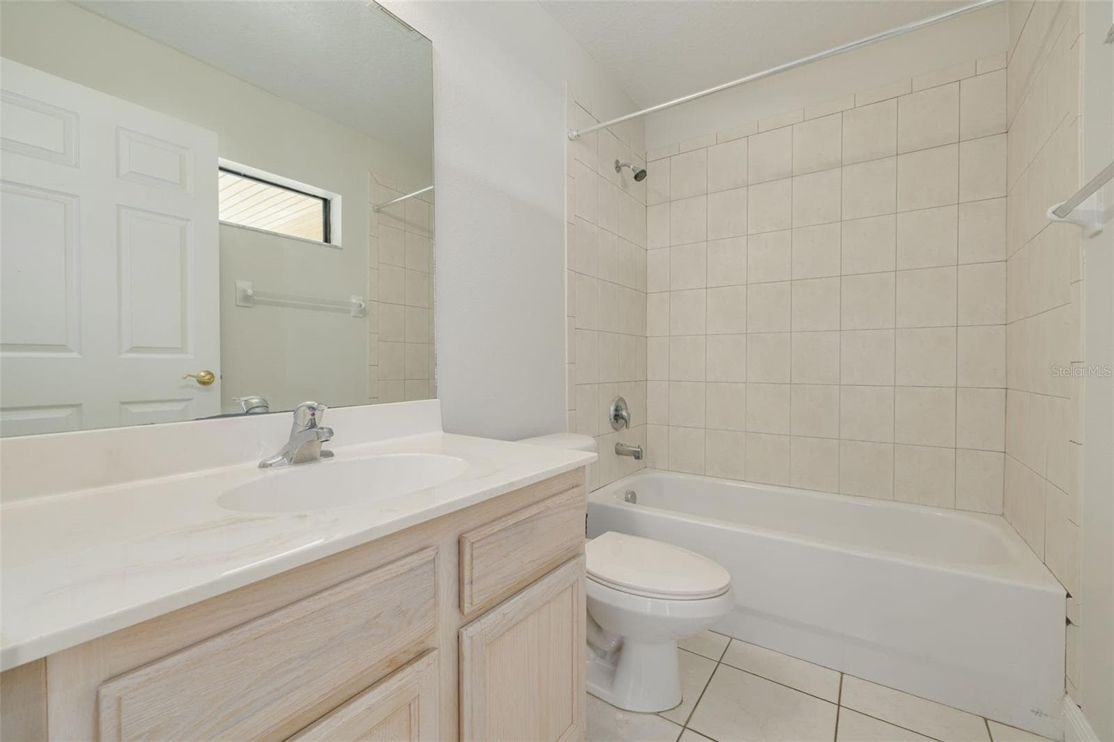 616 Yardarm Dr #8 photo 3