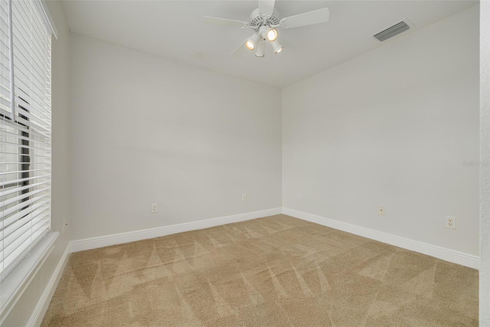 616 Yardarm Dr #8 photo 5