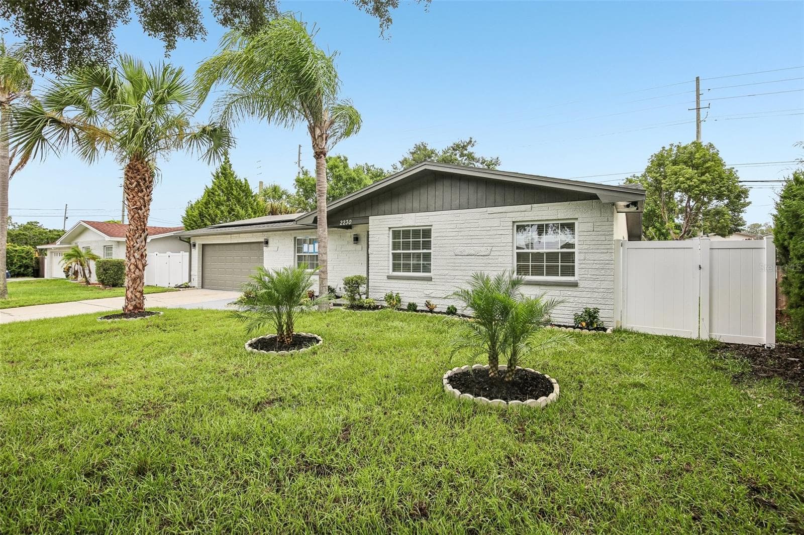 2230 Albright Dr photo 3
