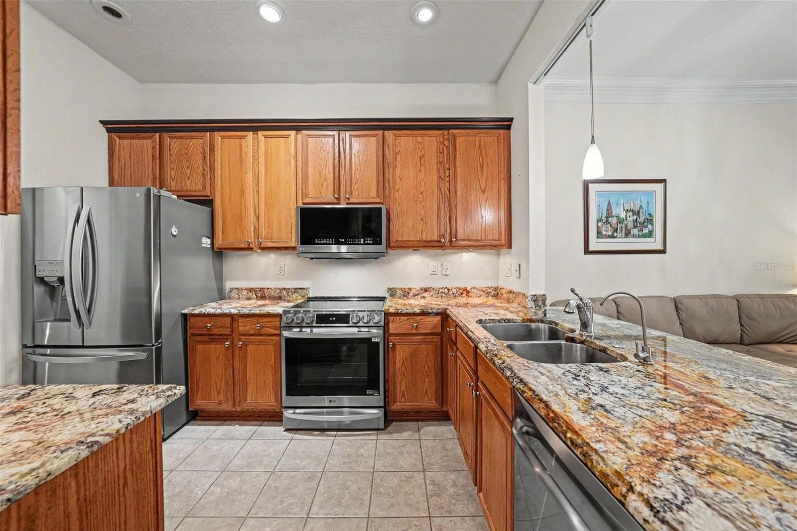 7411 Wimpole Dr photo 3