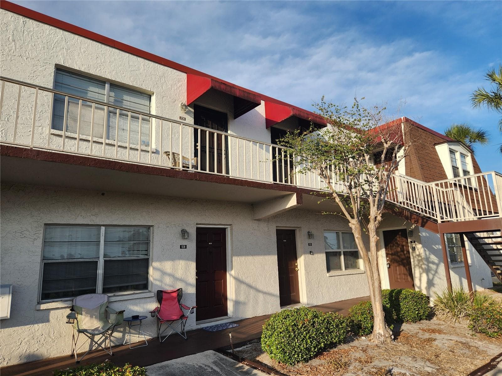 9101 W Hillsborough Ave #I209 photo 2