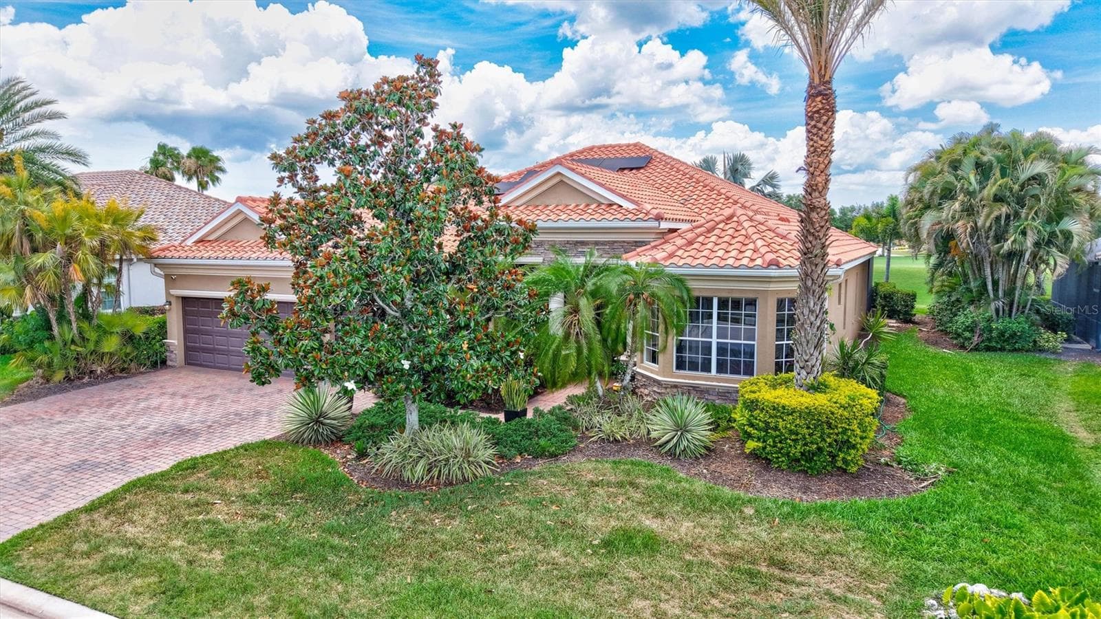 7511 Heritage Grand Pl photo 3
