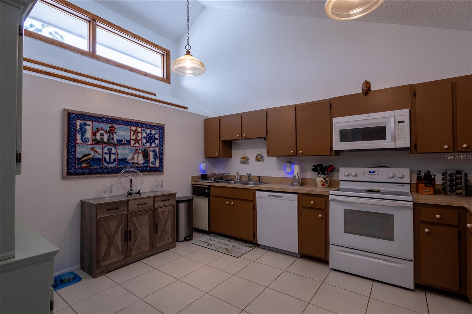 7913 Pineglen CT #34 photo 2