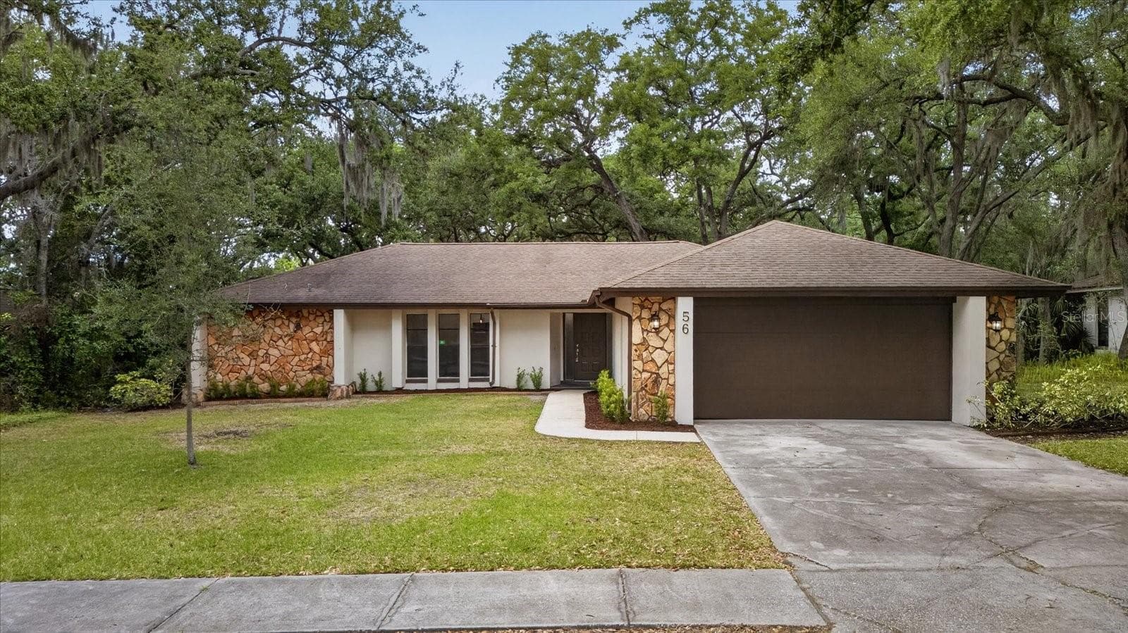 56 Bay Woods Dr photo 2