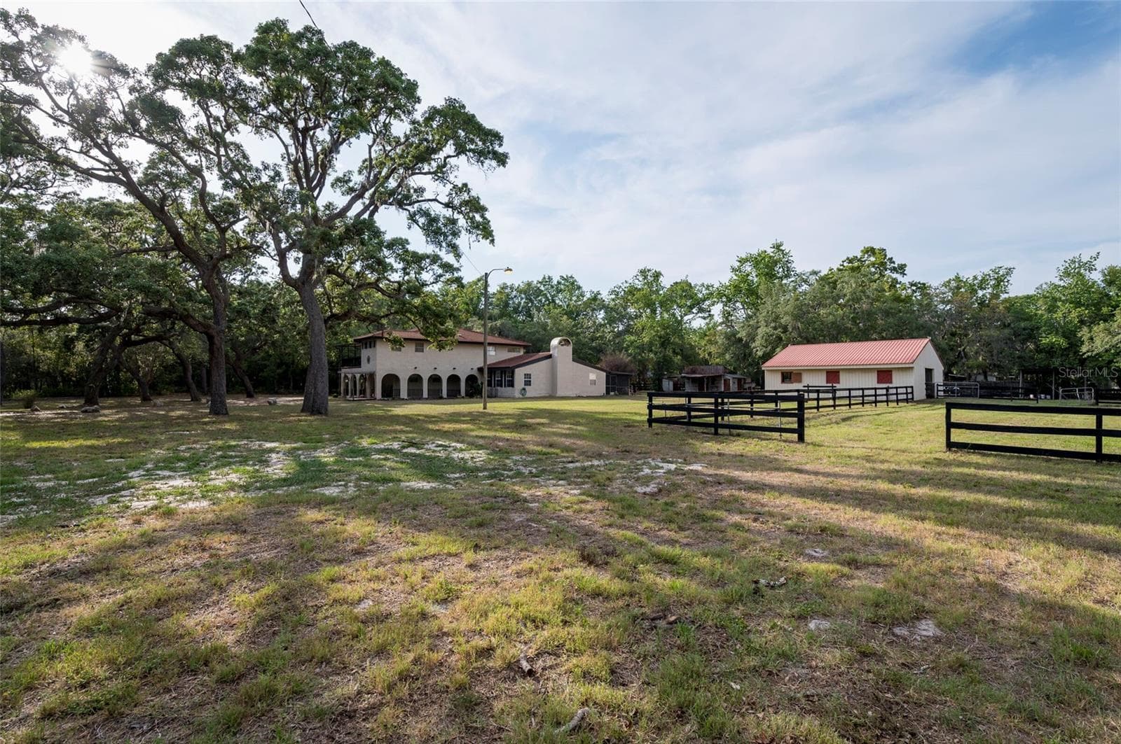 12311 Oakwood Dr photo 4