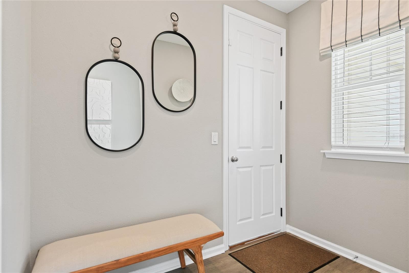 5862 Sunlit Bend Way photo 3