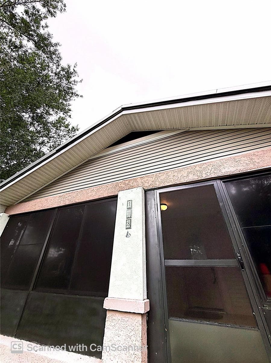 118 W Drew St photo 2