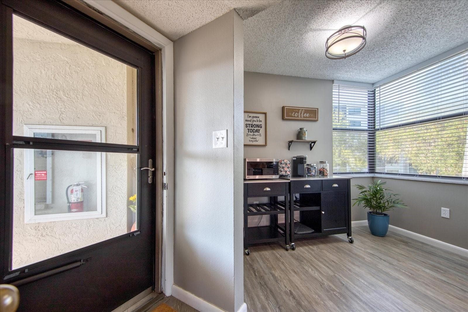 1324 Pasadena Ave S #201 photo 3
