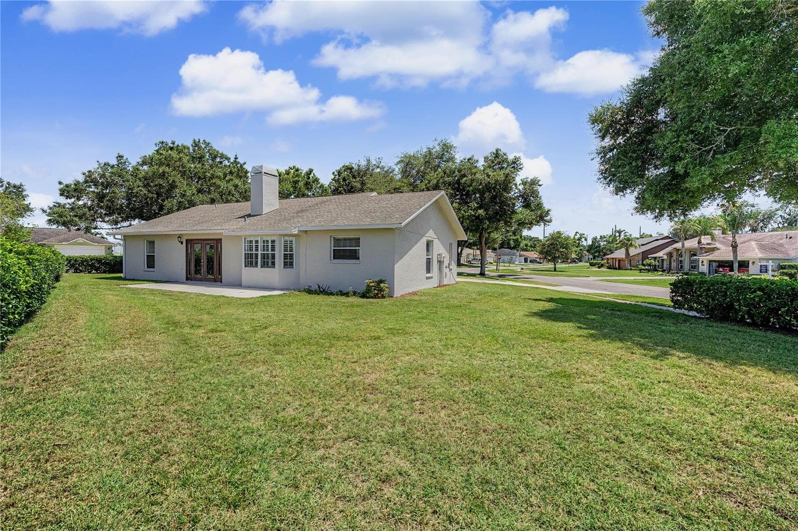6208 Huntington Drive photo 5