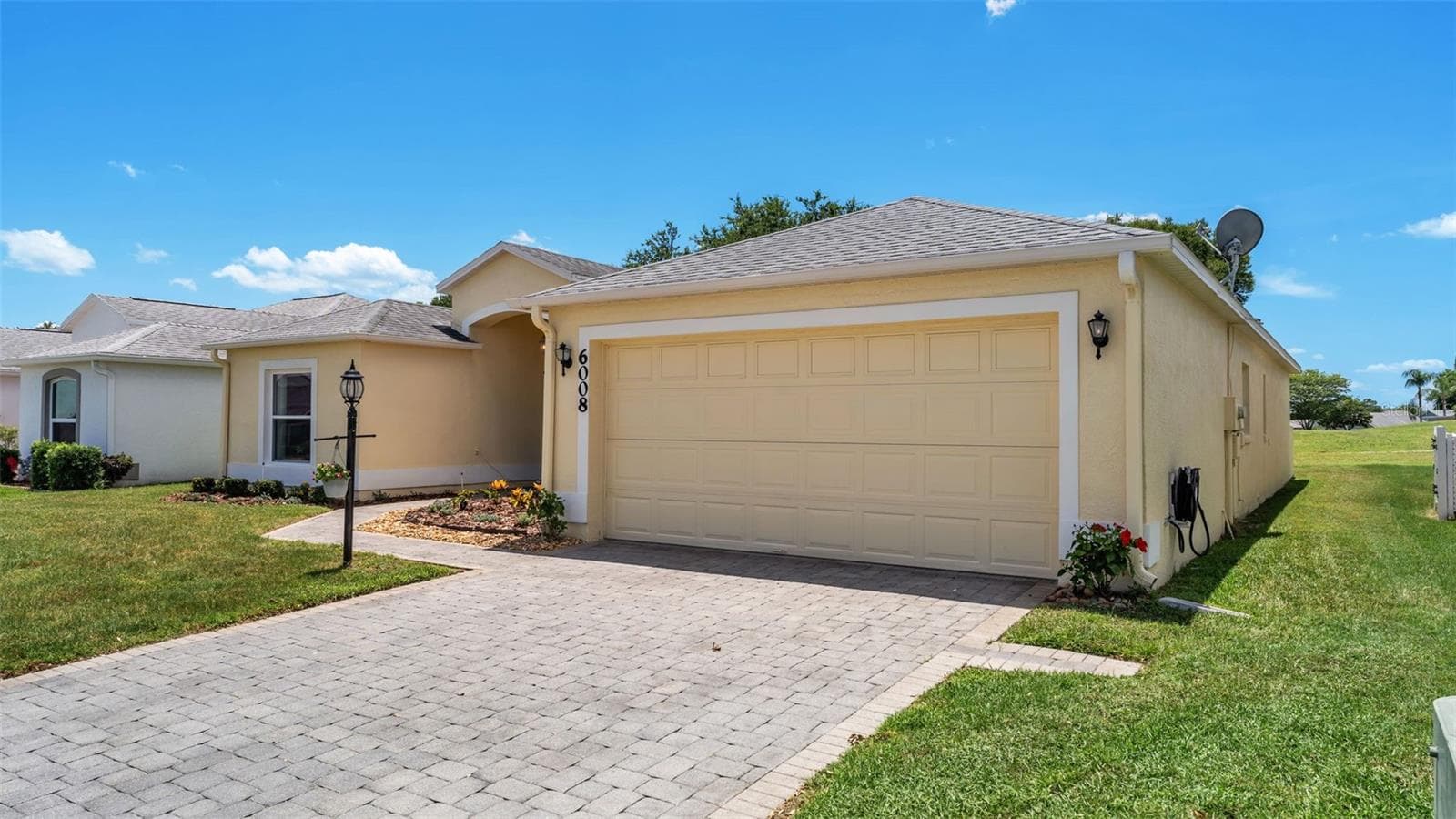 6008 Swallow Dr photo 4