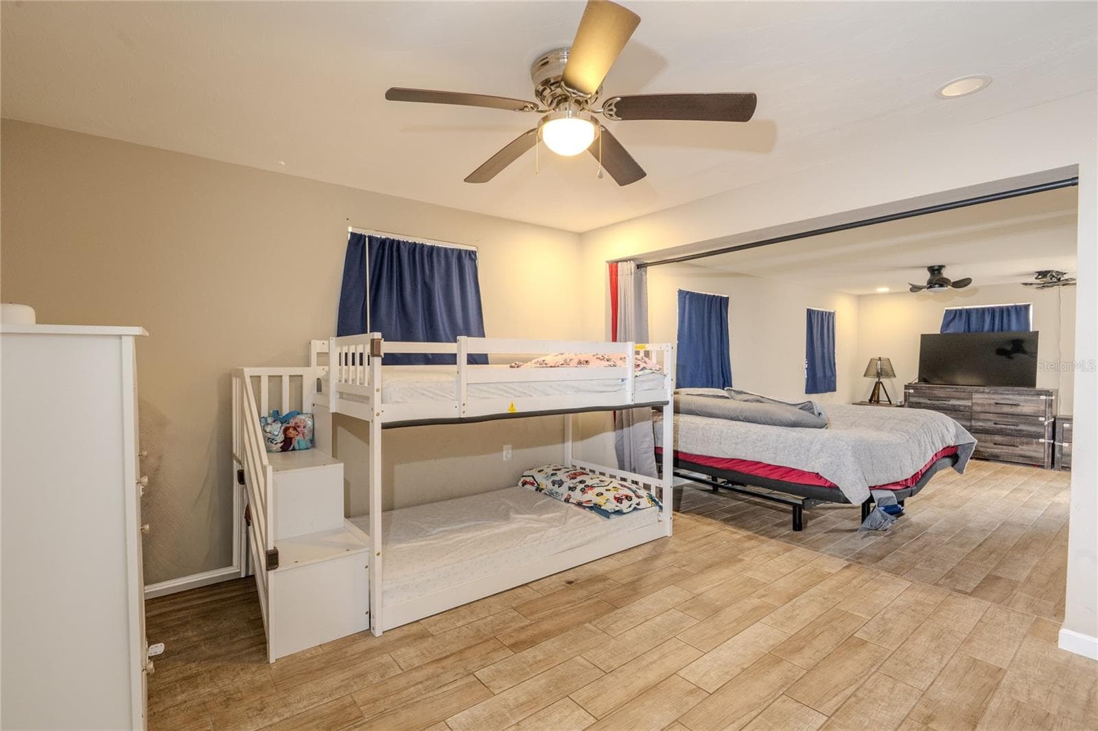 1050 Deal Ln photo 4