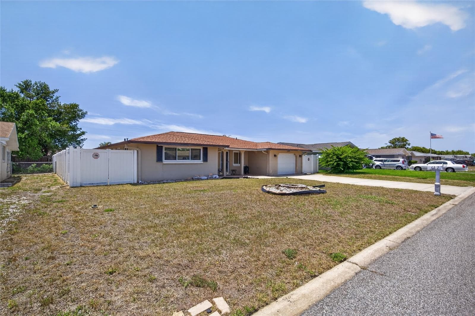 10237 Oak Hill Dr photo 4