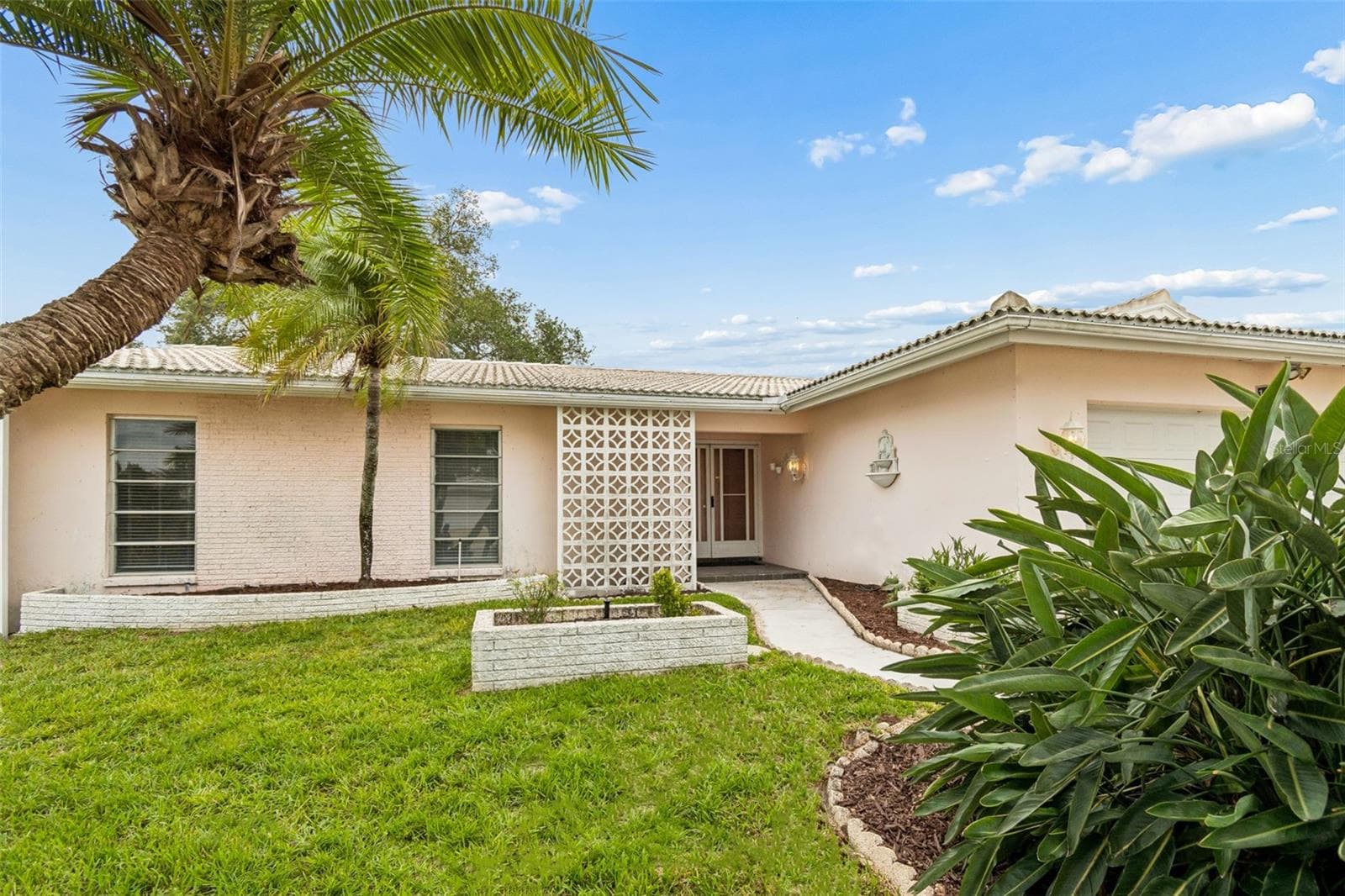 14363 Neptune Rd photo 2