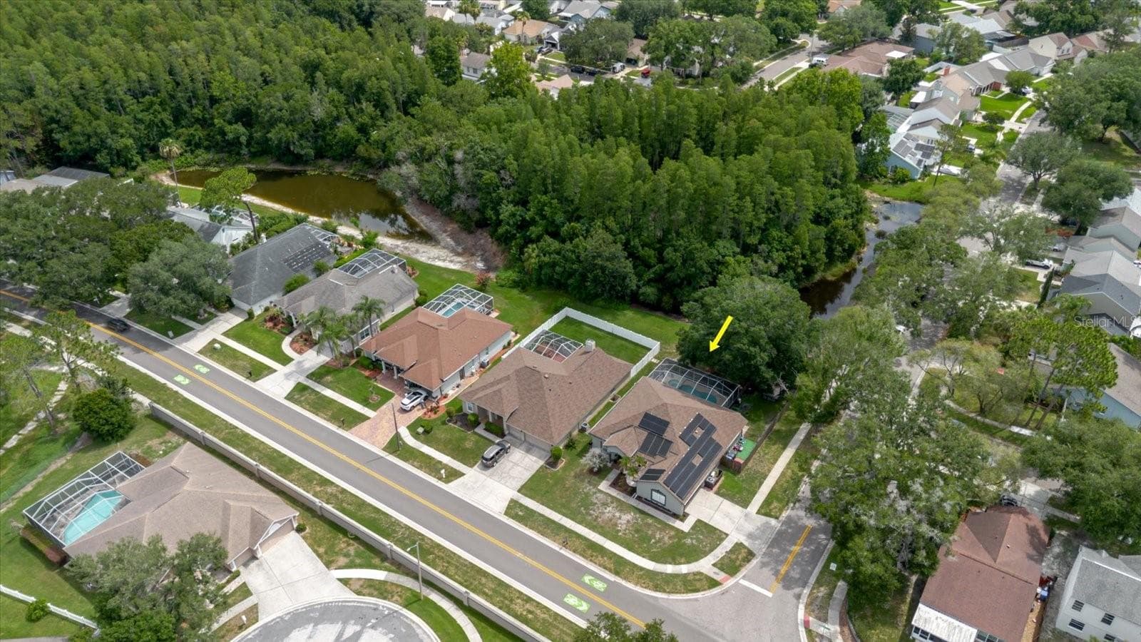 9601 Regents Park Dr photo 4
