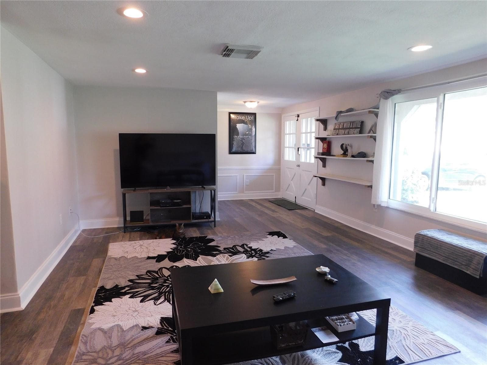 8020 Hunters Whip Row photo 3
