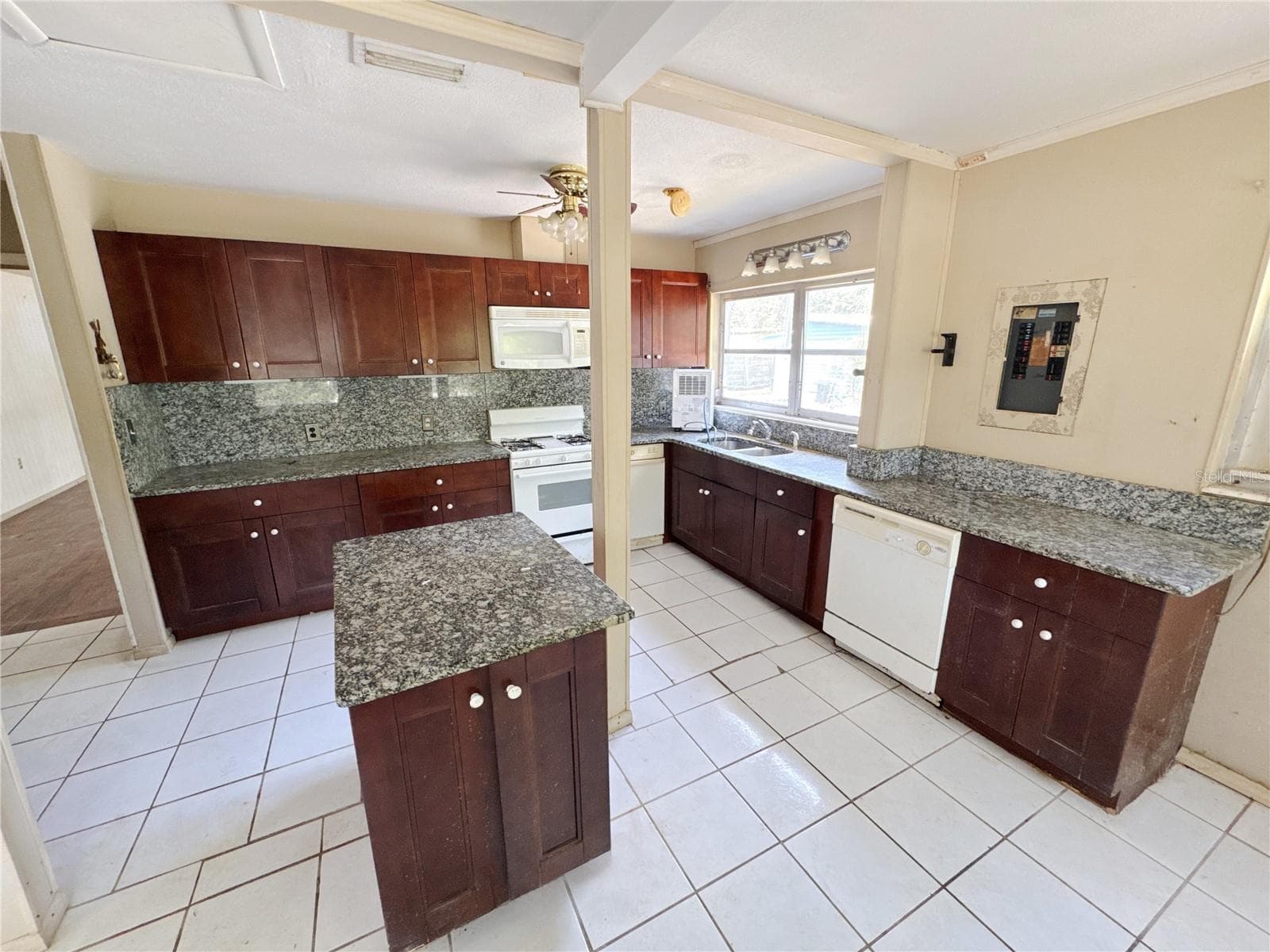4103 Brazilnut Ave photo 4