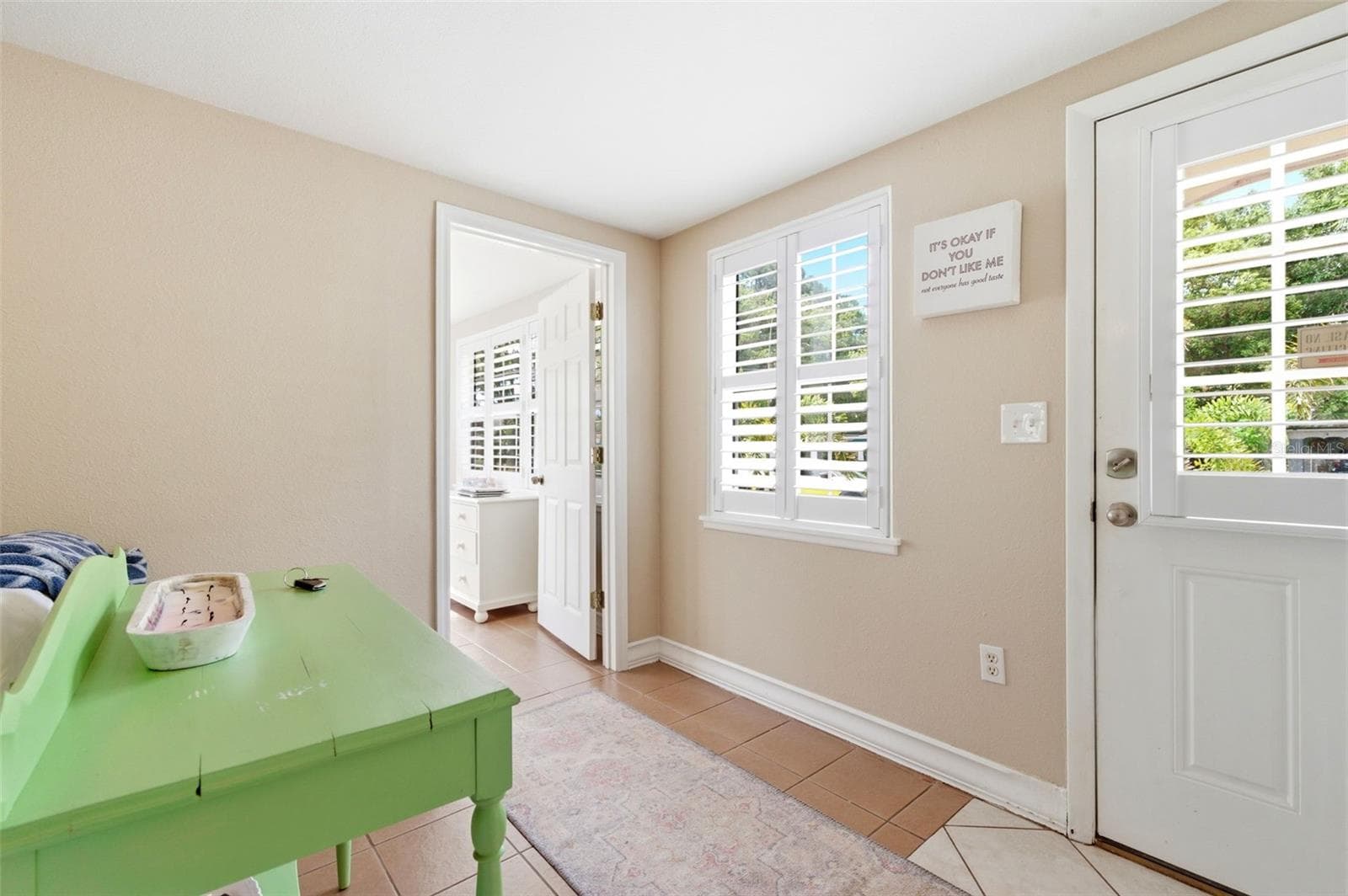 652 Lexington St photo 5