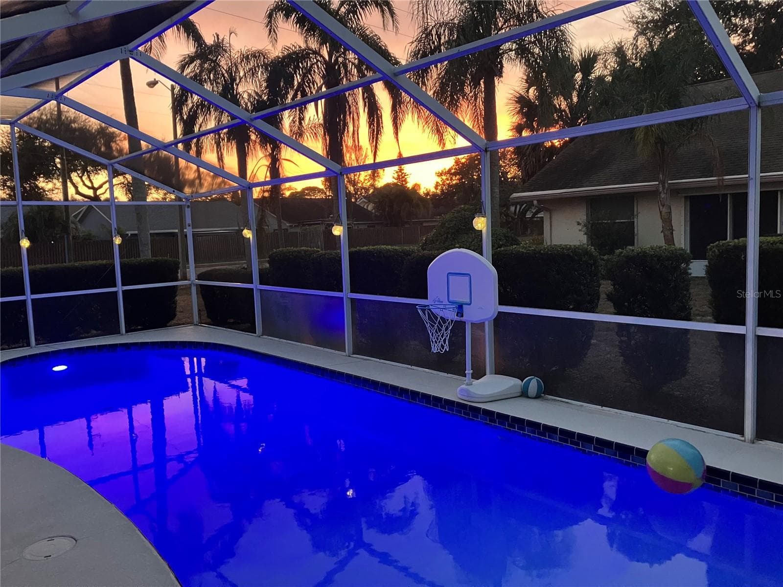 798 Countryshire Ln photo 2
