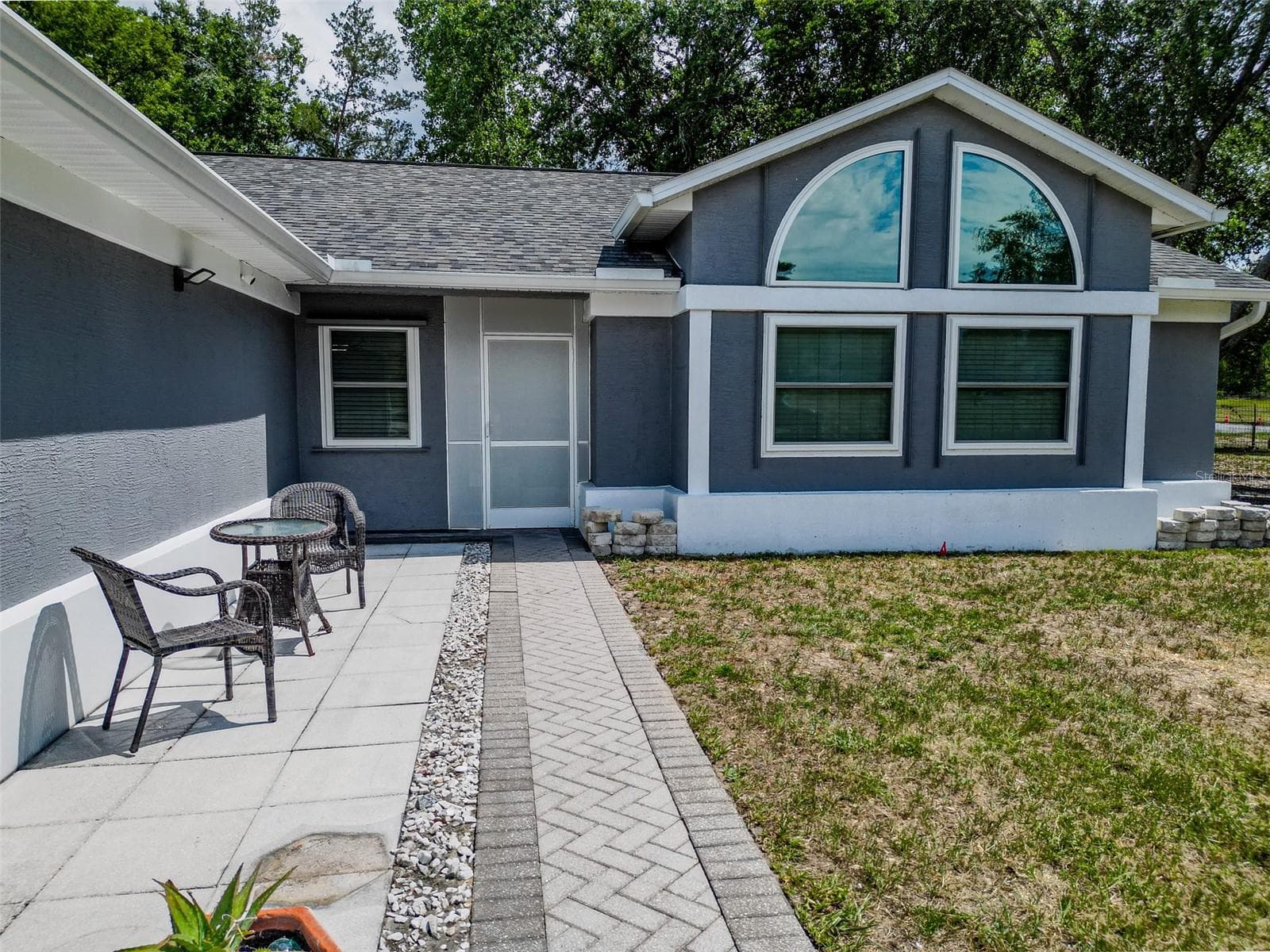 12090 Venice Dr photo 3