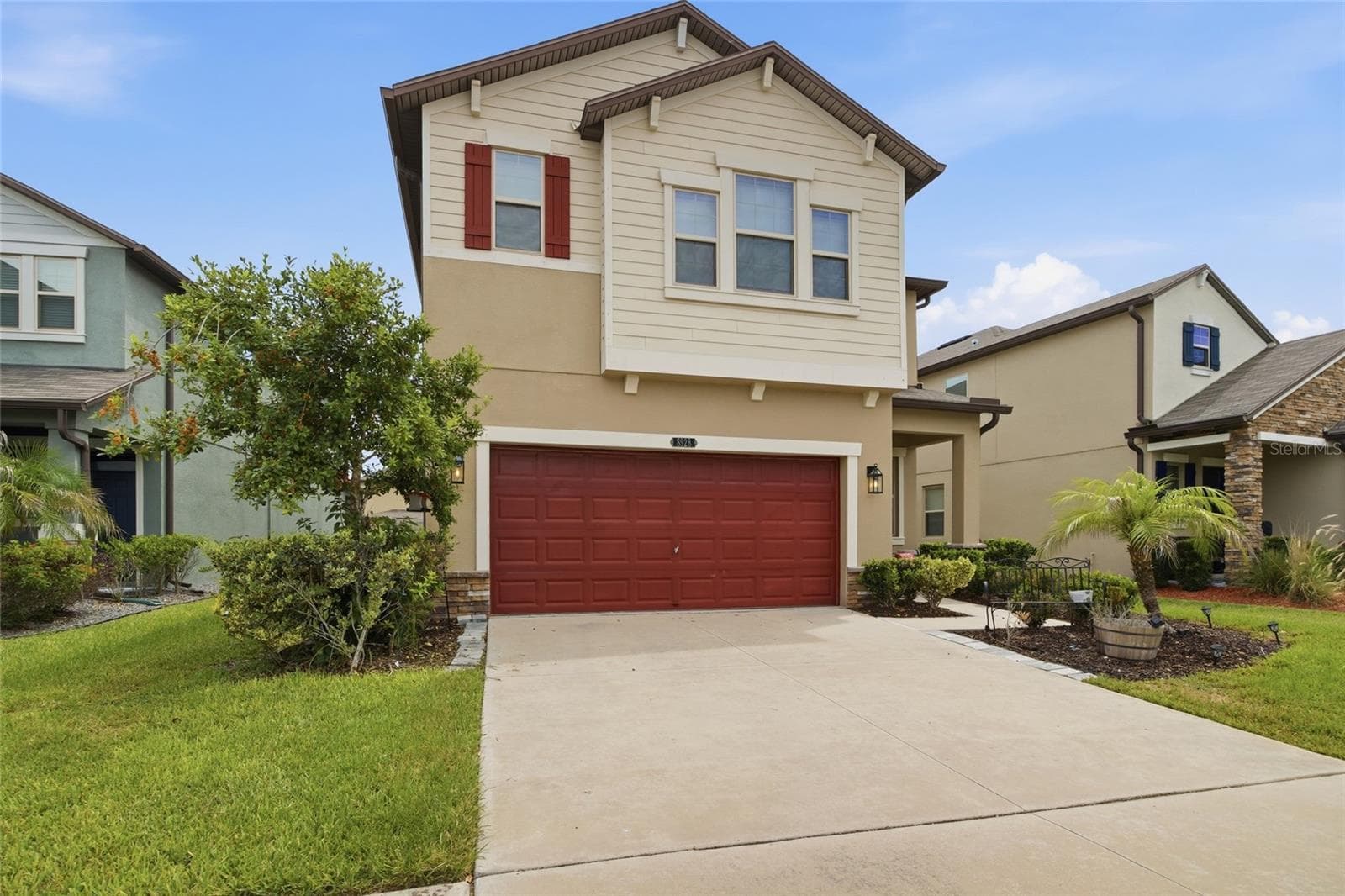 8928 Flourish Dr photo 4