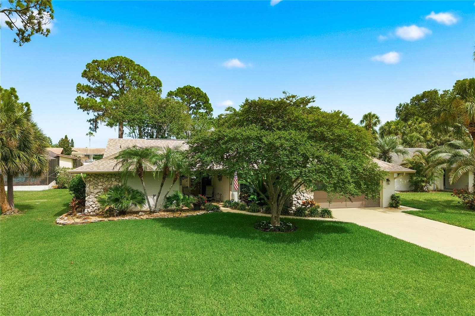 5468 Nimitz Rd photo 4