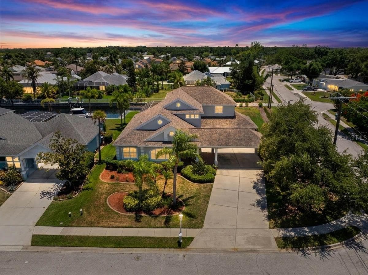 4306 Barracuda Dr photo 2
