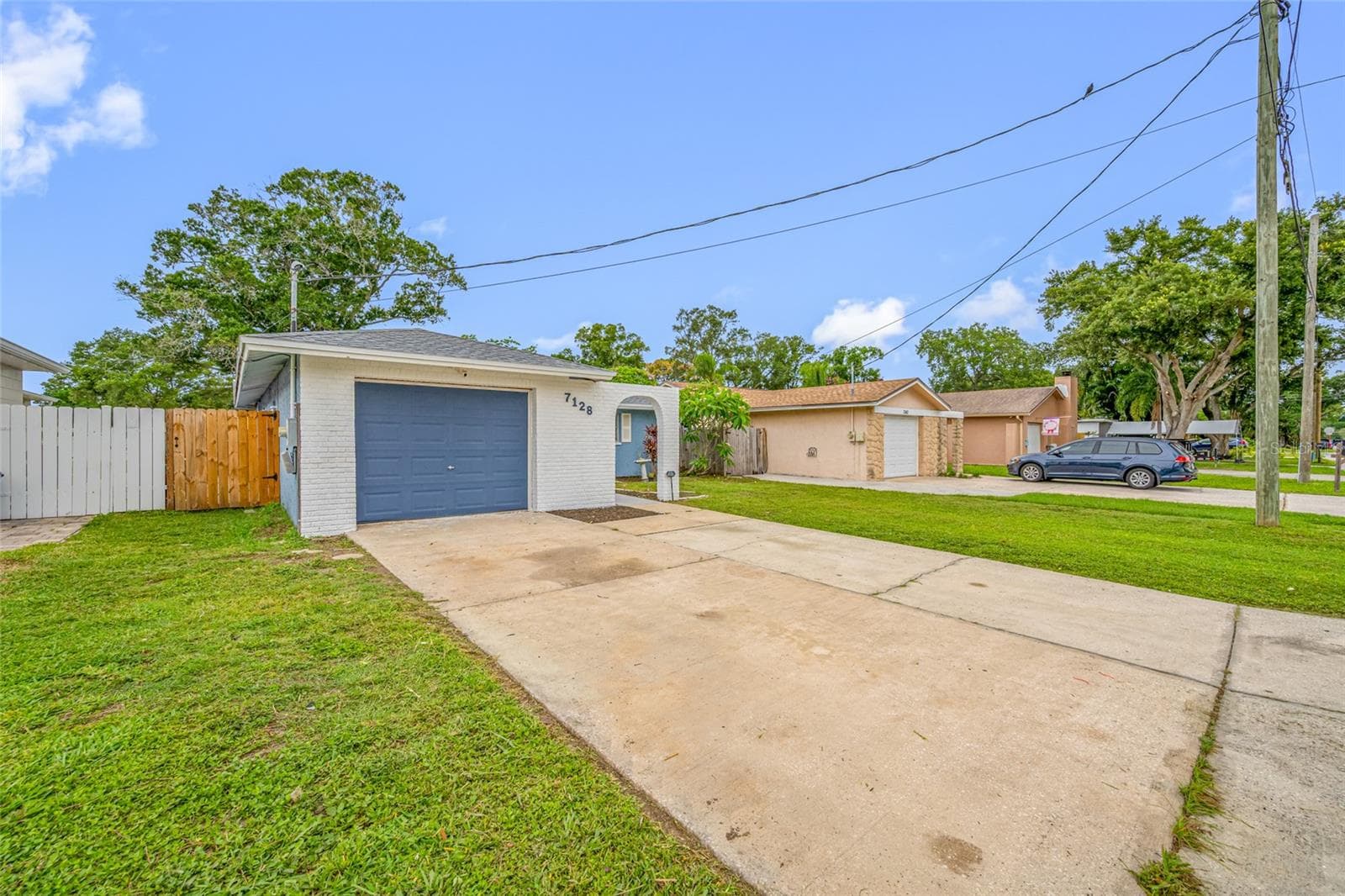 7128 64th Way N photo 4