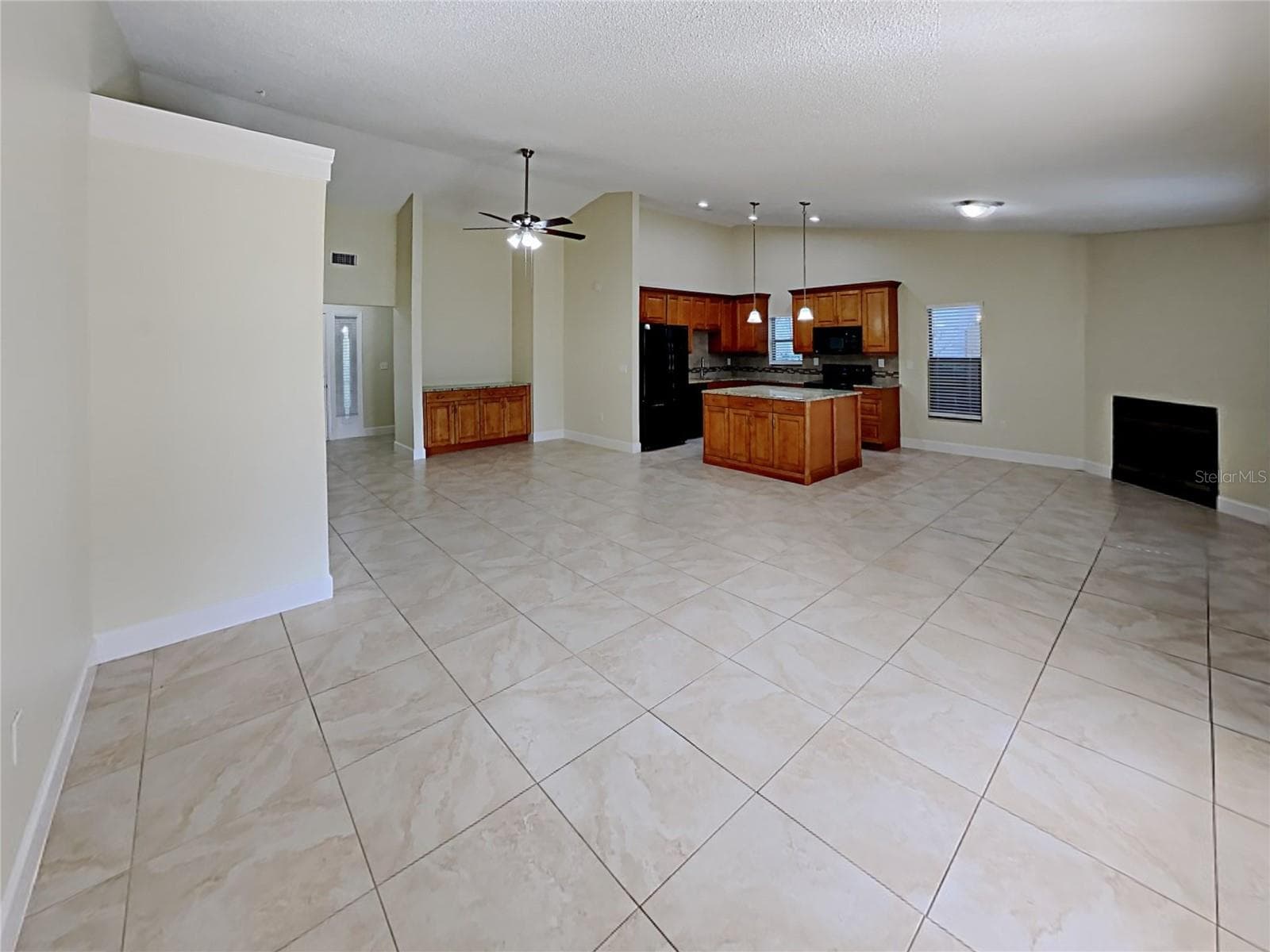 1320 Noell Blvd photo 4