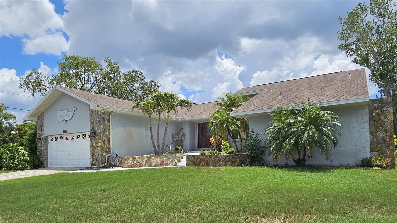 2210 Bayou Dr photo 2