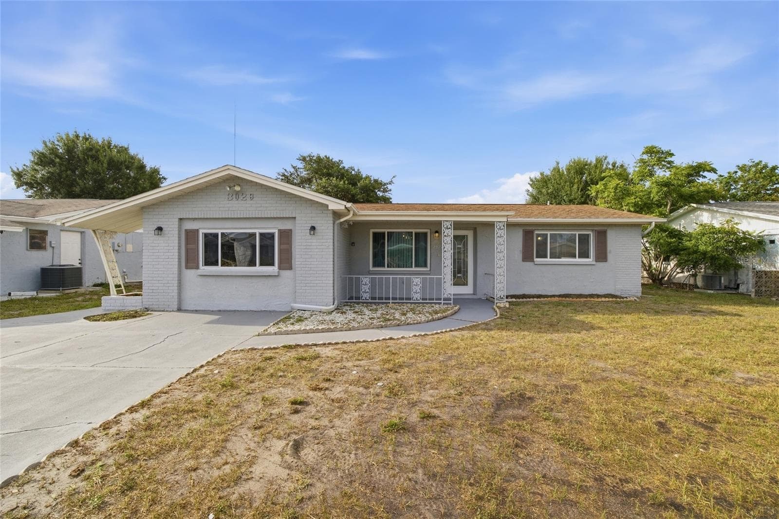 3029 Huntington Rd photo 2