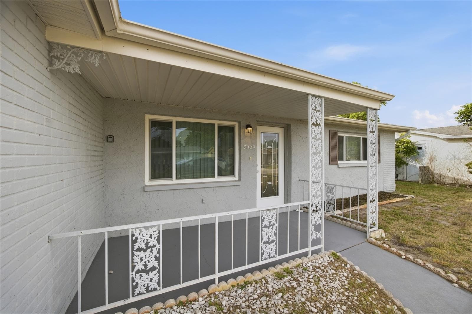 3029 Huntington Rd photo 3