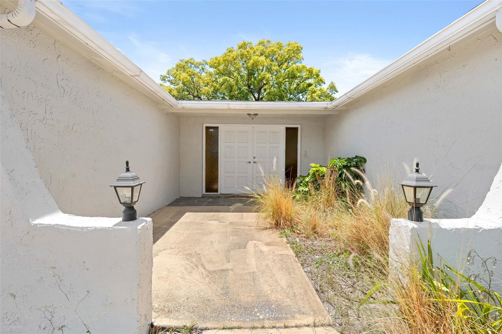 9131 Hunt Club Ln photo 4