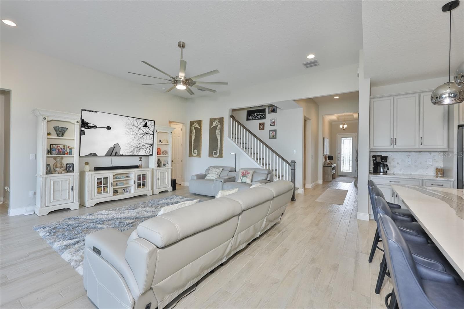 5379 Everlong Dr photo 3