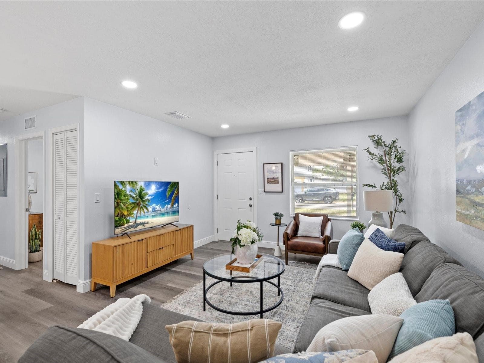 4928 Shetland Ave photo 5