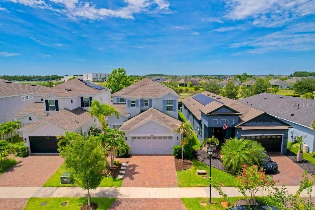 6135 Voyagers Pl photo 3