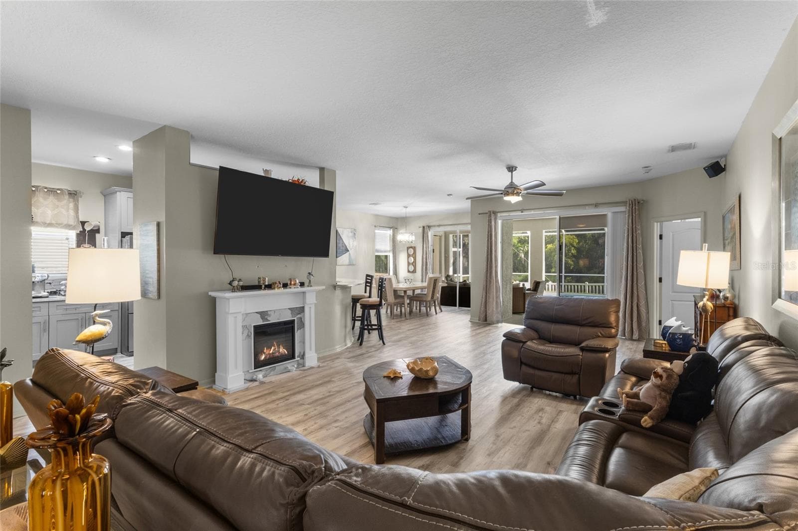 4527 Ferrys MILL Pl photo 3