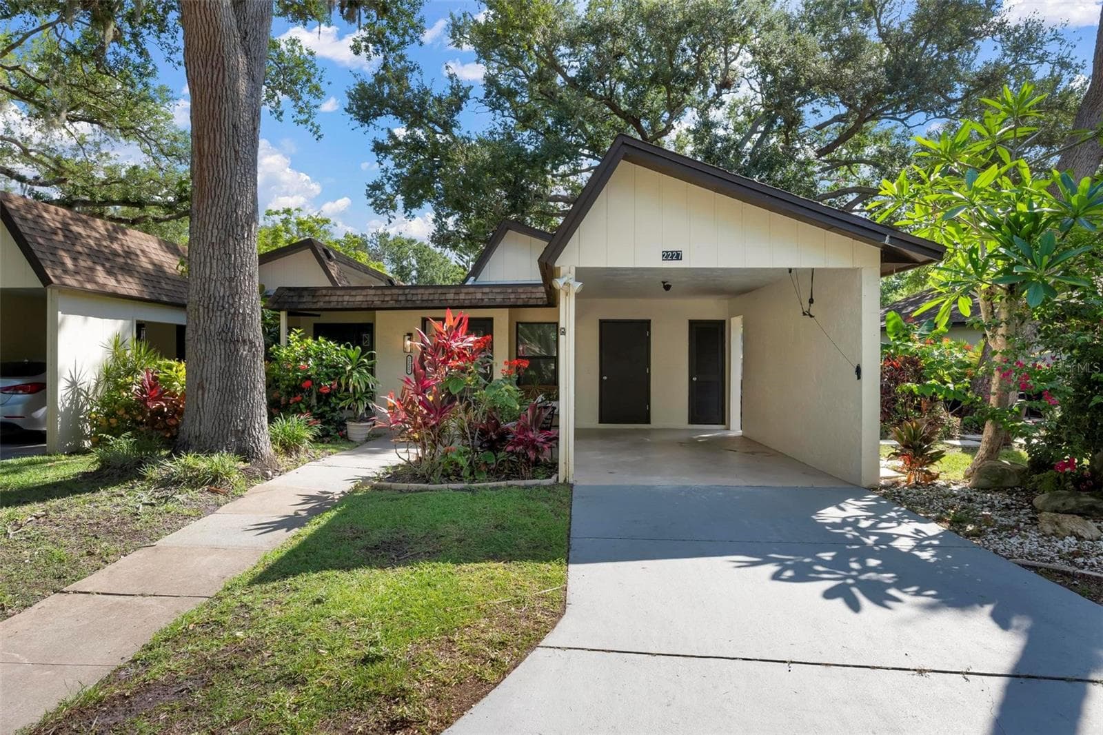 2227 Circlewood Dr #52 photo 2
