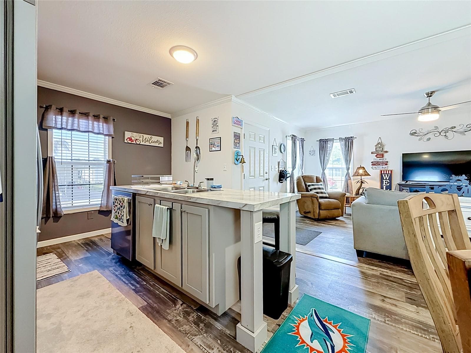10485 Holiday Shores Dr #302 photo 5
